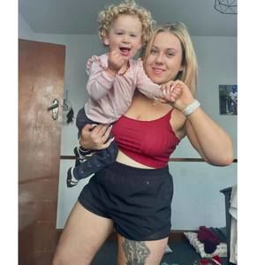 Meet your Posher, Chloe